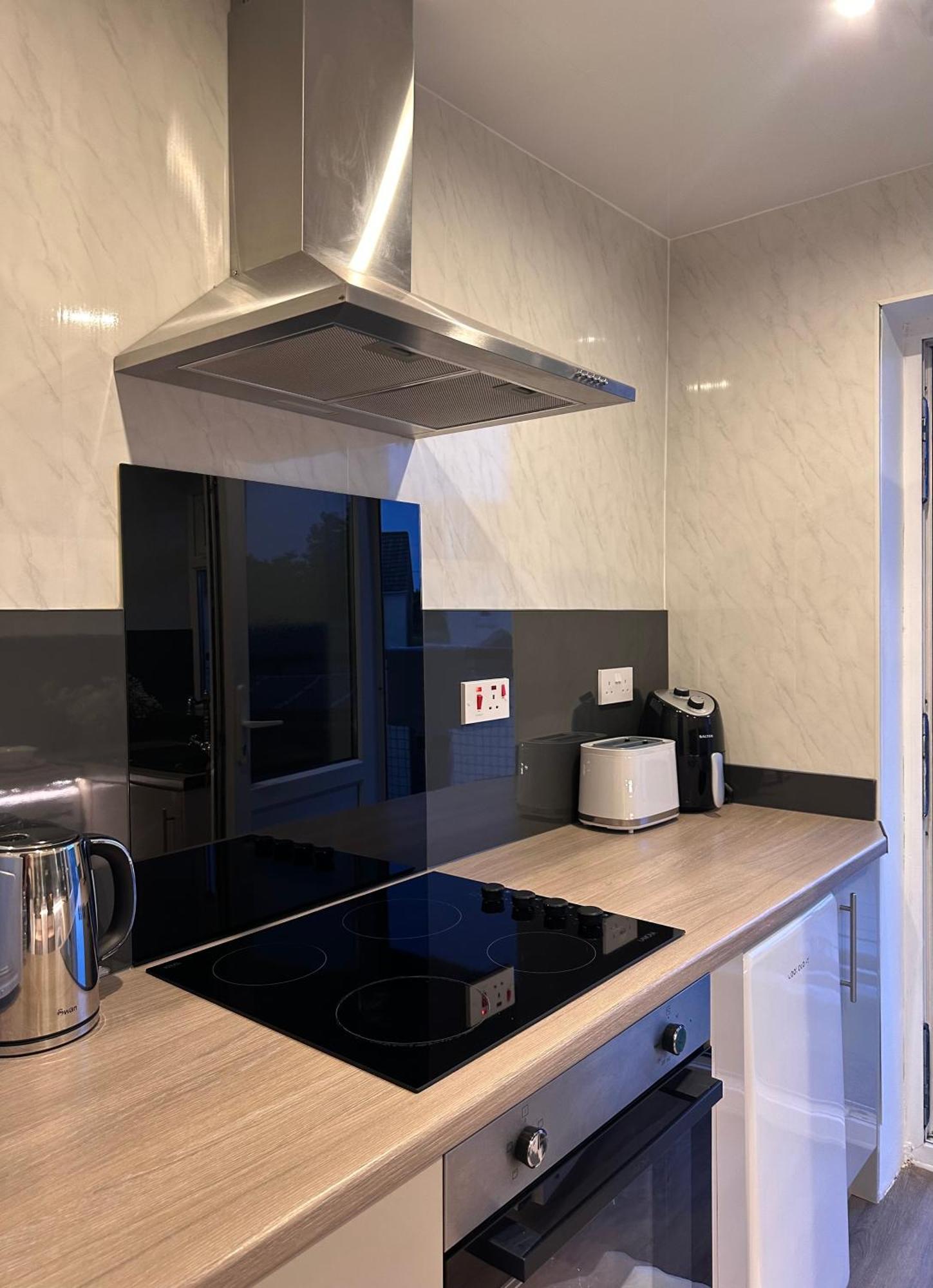 Ocean Village Marina 2 Bedroom Apartment With Balcony! Southampton Esterno foto